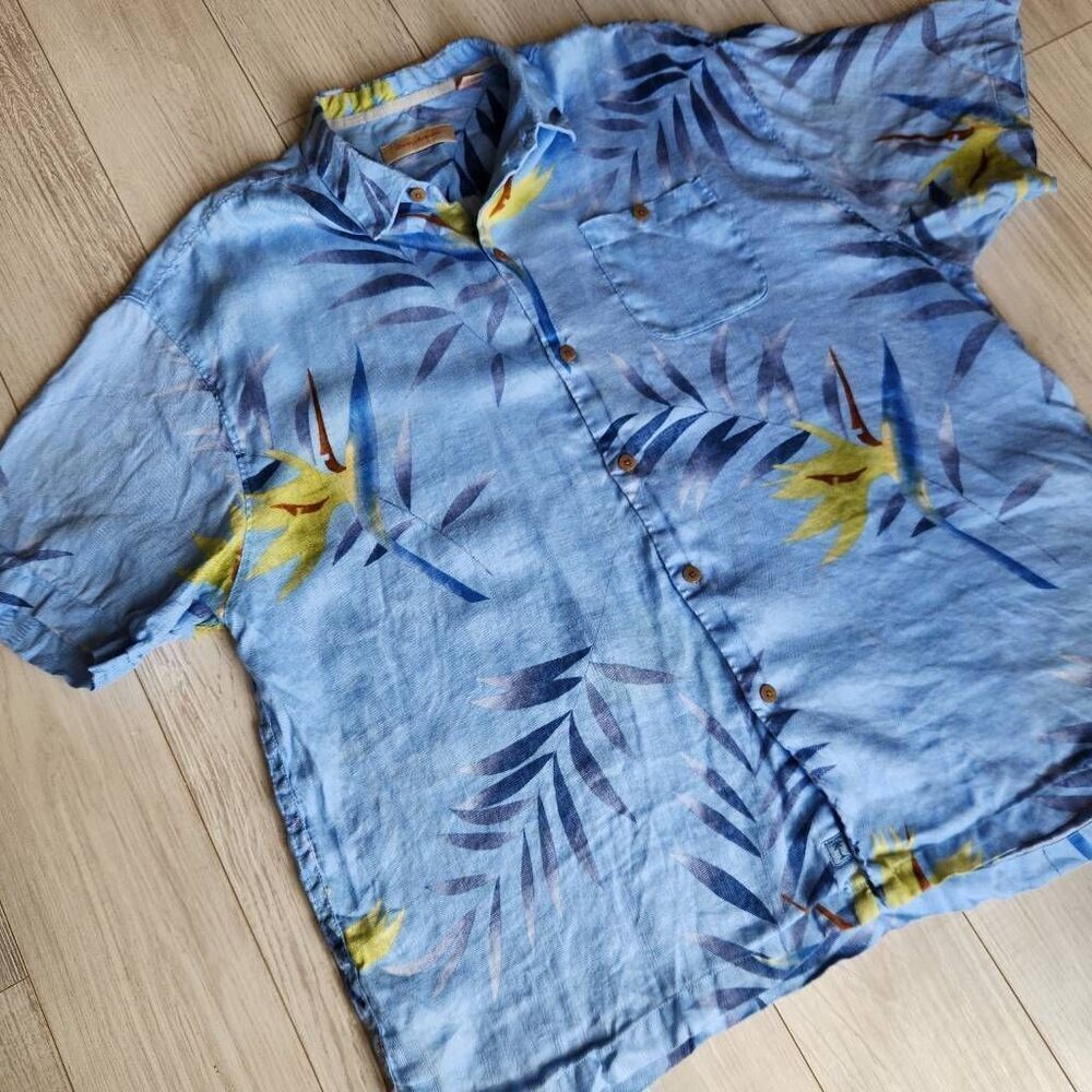 Tommy Bahama Blue Floral Short-Sleeve Button-Down Shirt